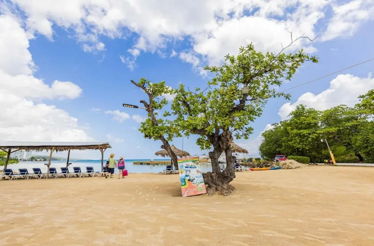 Munzels Boho Beach Retreat Lejlighed Ocho Rios